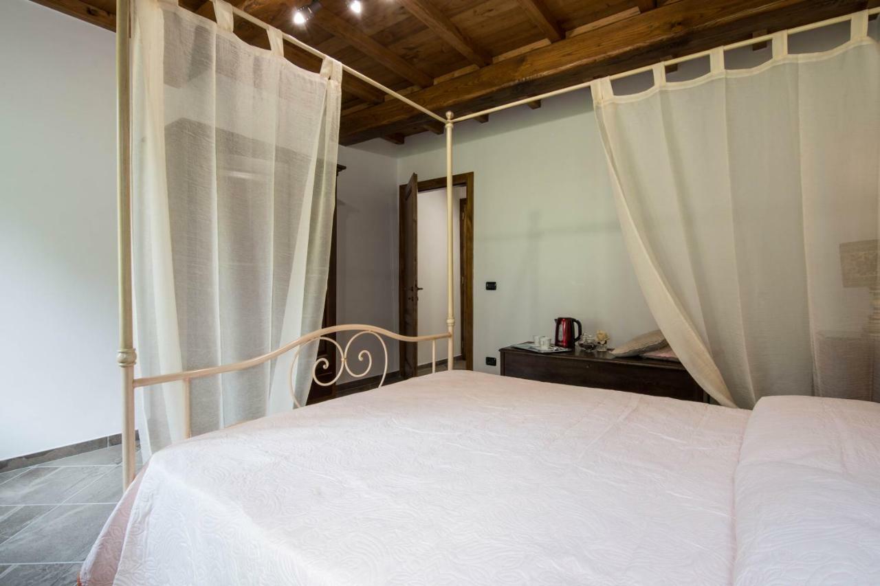ボルゴ・ア・モッツァーノ Le Casine Del Borgo Bed & Breakfast エクステリア 写真